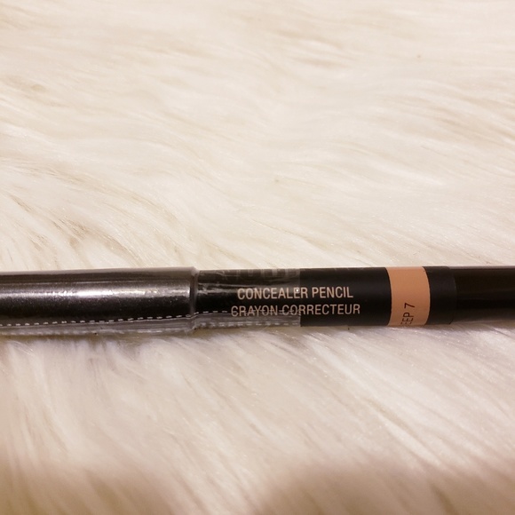 NUDESTIX CONCEALER PENCIL - Picture 2 of 5